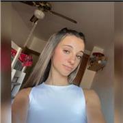 Estudiante universitaria de filología hispánica y graduada en bachillerato de humanidades